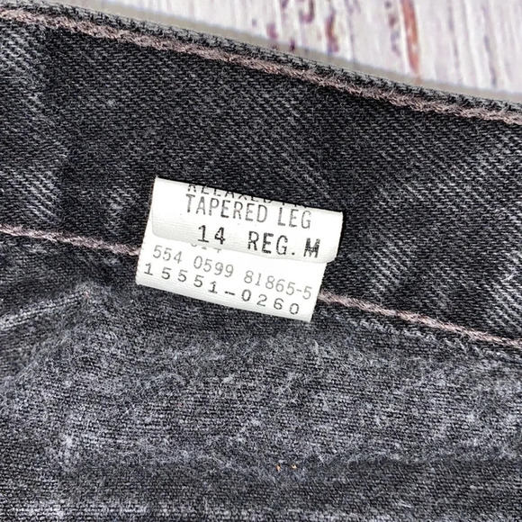 Levi’s vintage black MOM jeans relaxed fit tapered leg size 14 Regular - Picture 6 of 10
